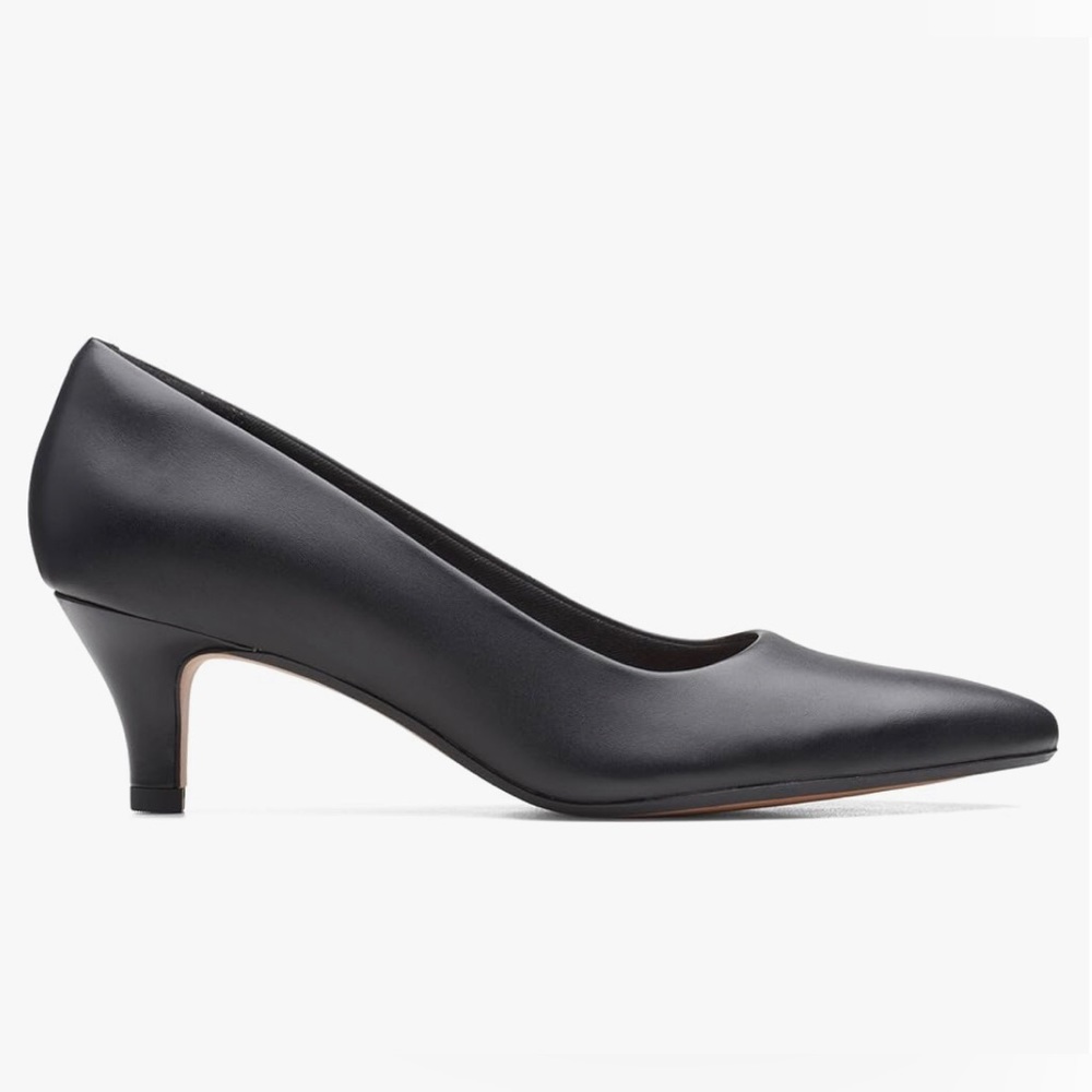 Clark’s Black Leather Heels Pointed Toe Size 9